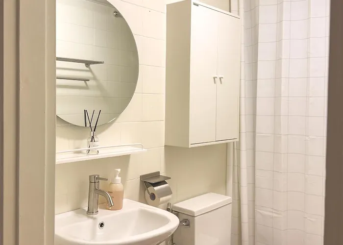 Sinchon 4rooms 6beds 2bathroom Cozy Korean-style Loft House Appartement